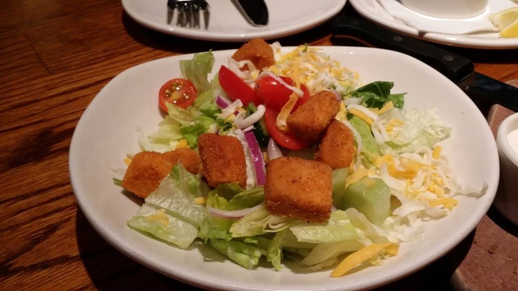 Outback Steakhouse | restaurant | 2468 Tittabawassee Rd, Saginaw, MI 48604, USA | 9897972319 OR +1 989-797-2319