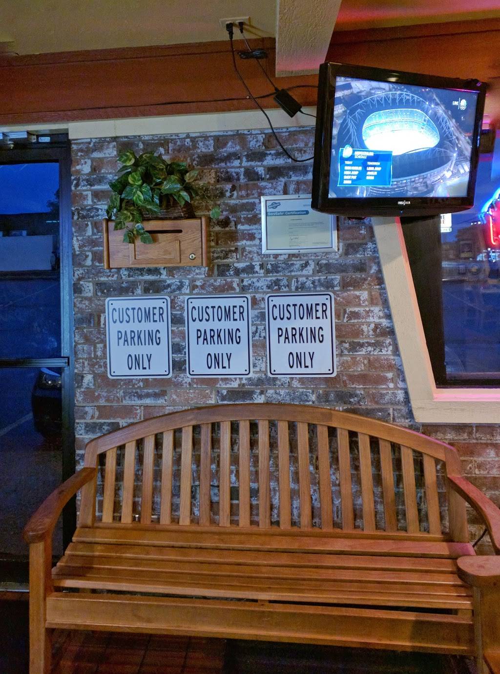 Pizza Hut | meal takeaway | 1360 Walton Blvd, Rochester, MI 48309, USA | 2486560055 OR +1 248-656-0055