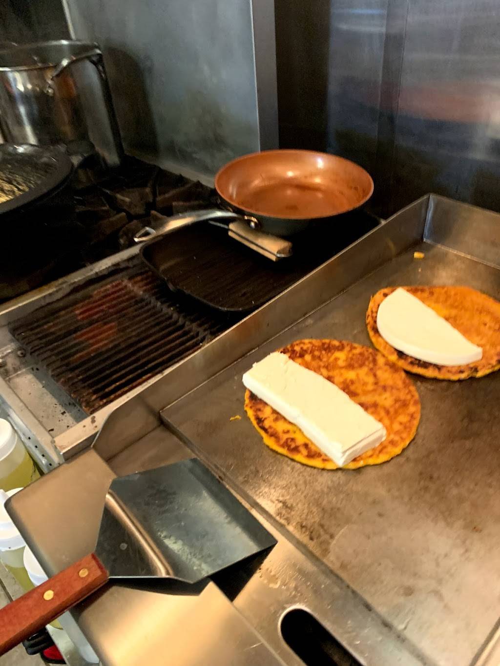 MANTIS CAFE | restaurant | 2210 NE 123rd St, North Miami, FL 33181, USA | 7865804380 OR +1 786-580-4380