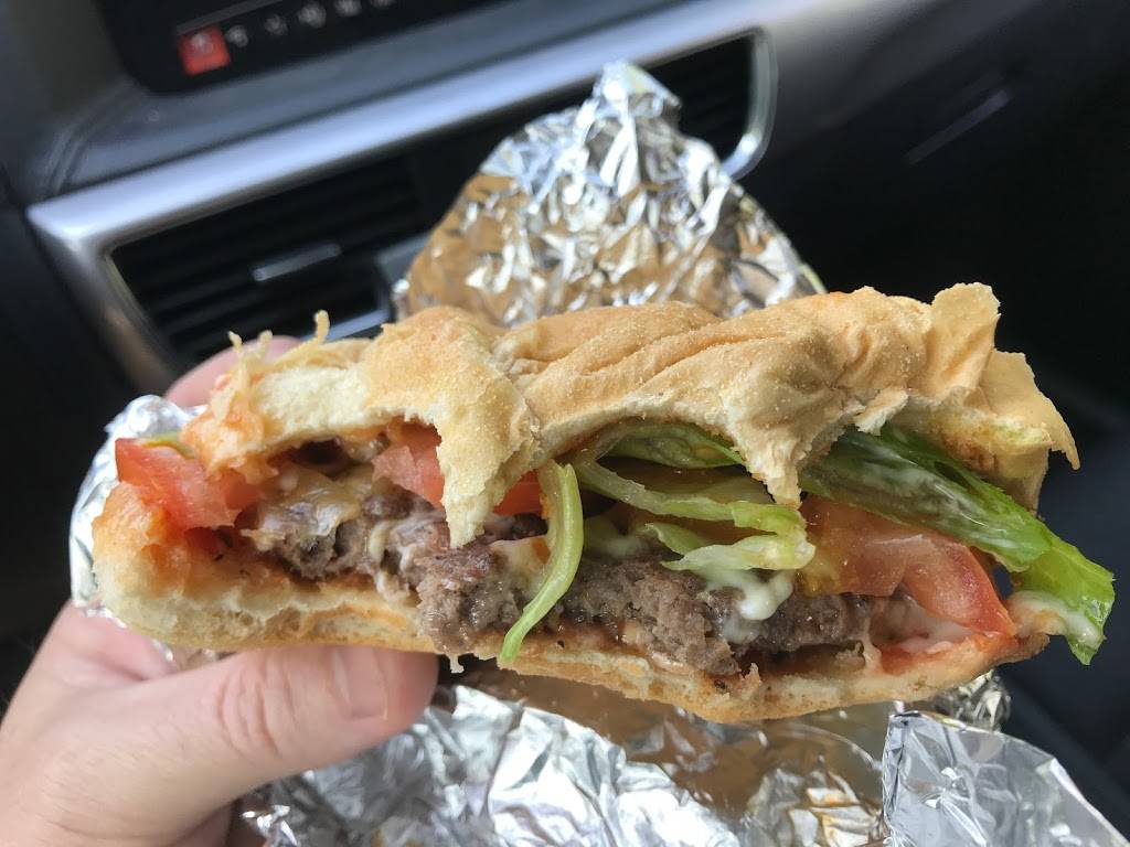 Mickeys Oasis | restaurant | Hastings-On-Hudson, NY 10706, USA | 2032735408 OR +1 203-273-5408