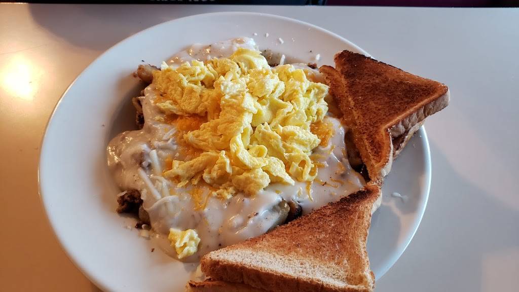 Chuckwagon | restaurant | 888 N Business Route 5, Camdenton, MO 65020, USA | 5733465050 OR +1 573-346-5050