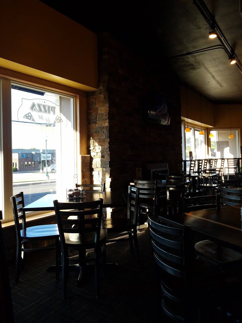 Peppinos Pizza | restaurant | 4170 Lake Michigan Dr NW, Grand Rapids, MI 49534, USA | 6164538219 OR +1 616-453-8219