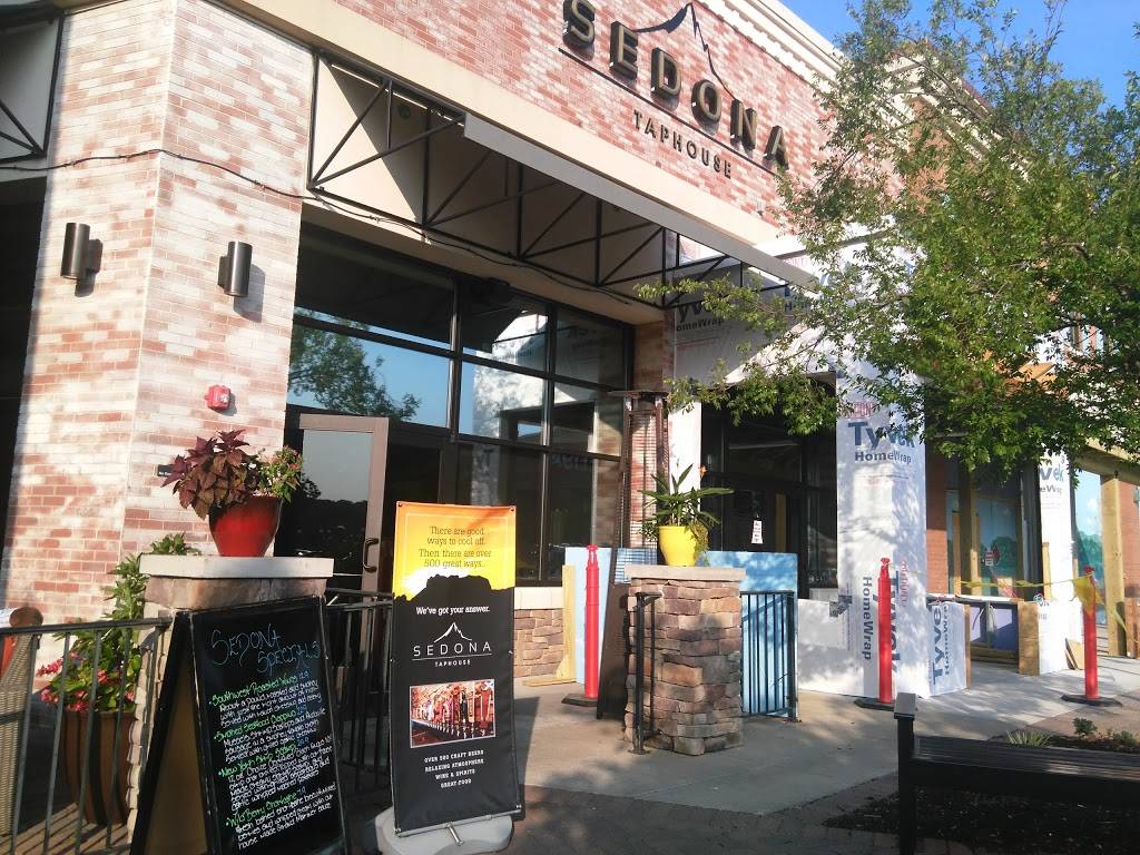 Sedona Taphouse | restaurant | Westchester Commons, 15732 WC Main St, Midlothian, VA 23113, USA | 8043790037 OR +1 804-379-0037