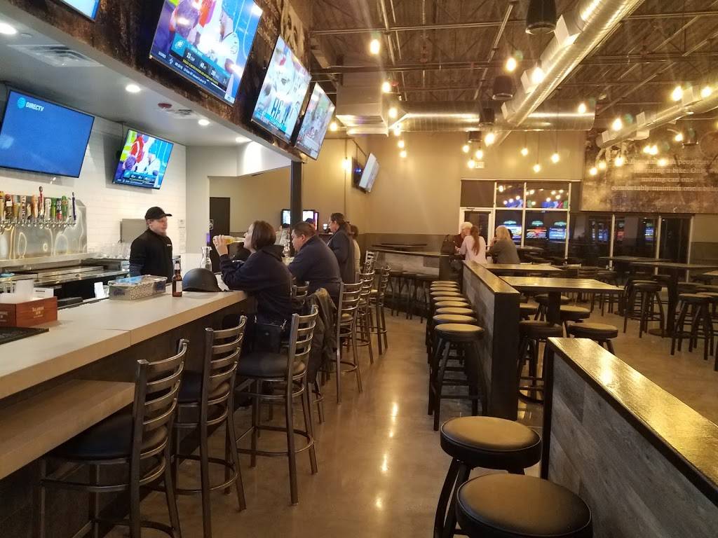 EinSteins Pub & Arcade | night club | 16733 W Airport Blvd #290, Richmond, TX 77407, USA | 8325320331 OR +1 832-532-0331