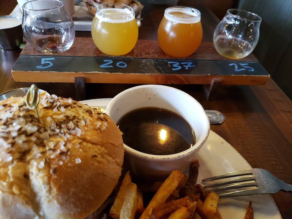 Panaros | restaurant | 571 Delaware Ave, Buffalo, NY 14202, USA | 7168841033 OR +1 716-884-1033