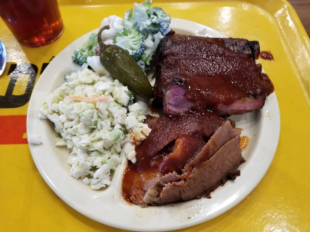 Dickeys Barbecue Pit | restaurant | 801 S Denton Tap Rd, Coppell, TX 75019, USA | 9723937800 OR +1 972-393-7800