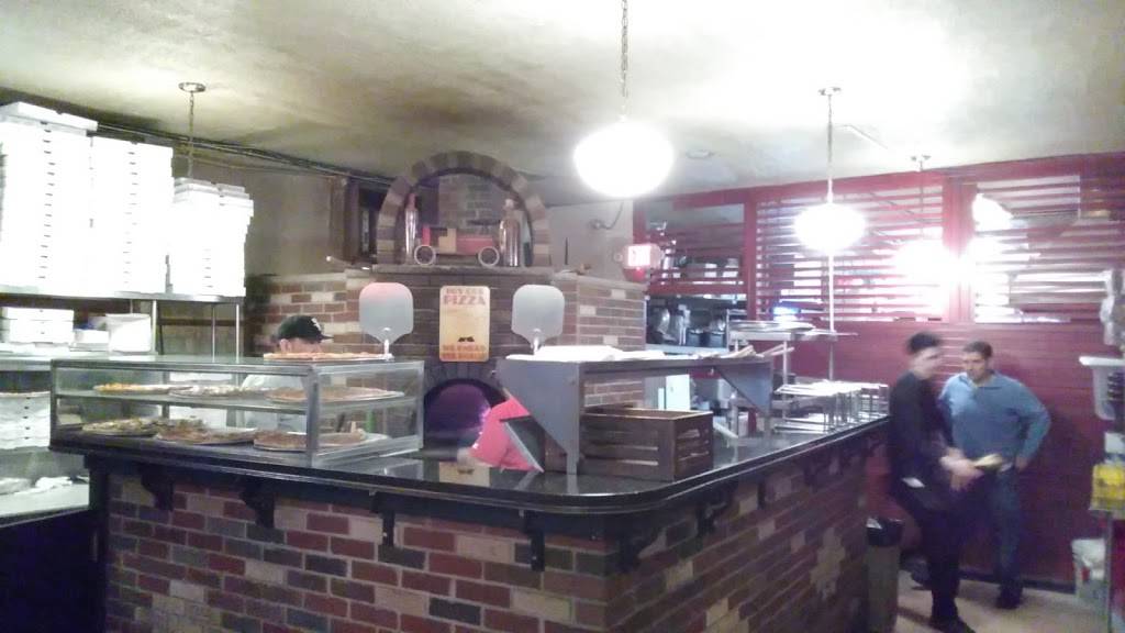 Leones | restaurant | 19 S Park St, Montclair, NJ 07042, USA | 9735099077 OR +1 973-509-9077