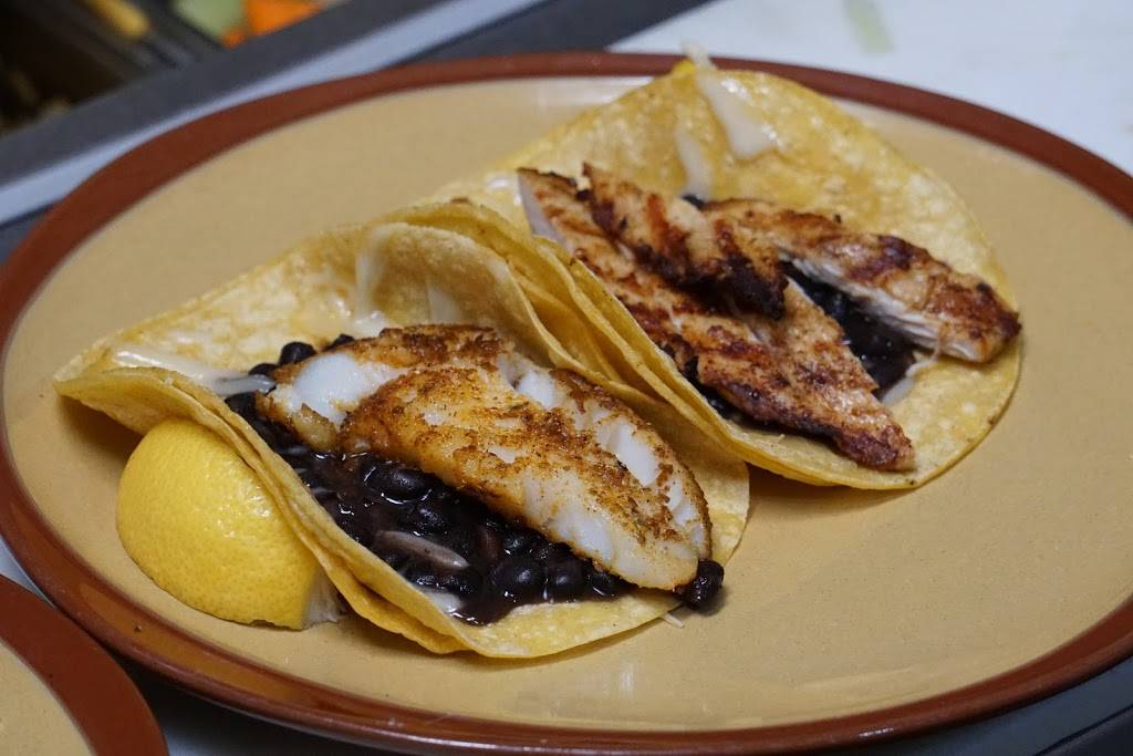 The Phoenix Irish Bar & Restaurant | restaurant | 811 Valencia St, San Francisco, CA 94110, USA | 4156951811 OR +1 415-695-1811