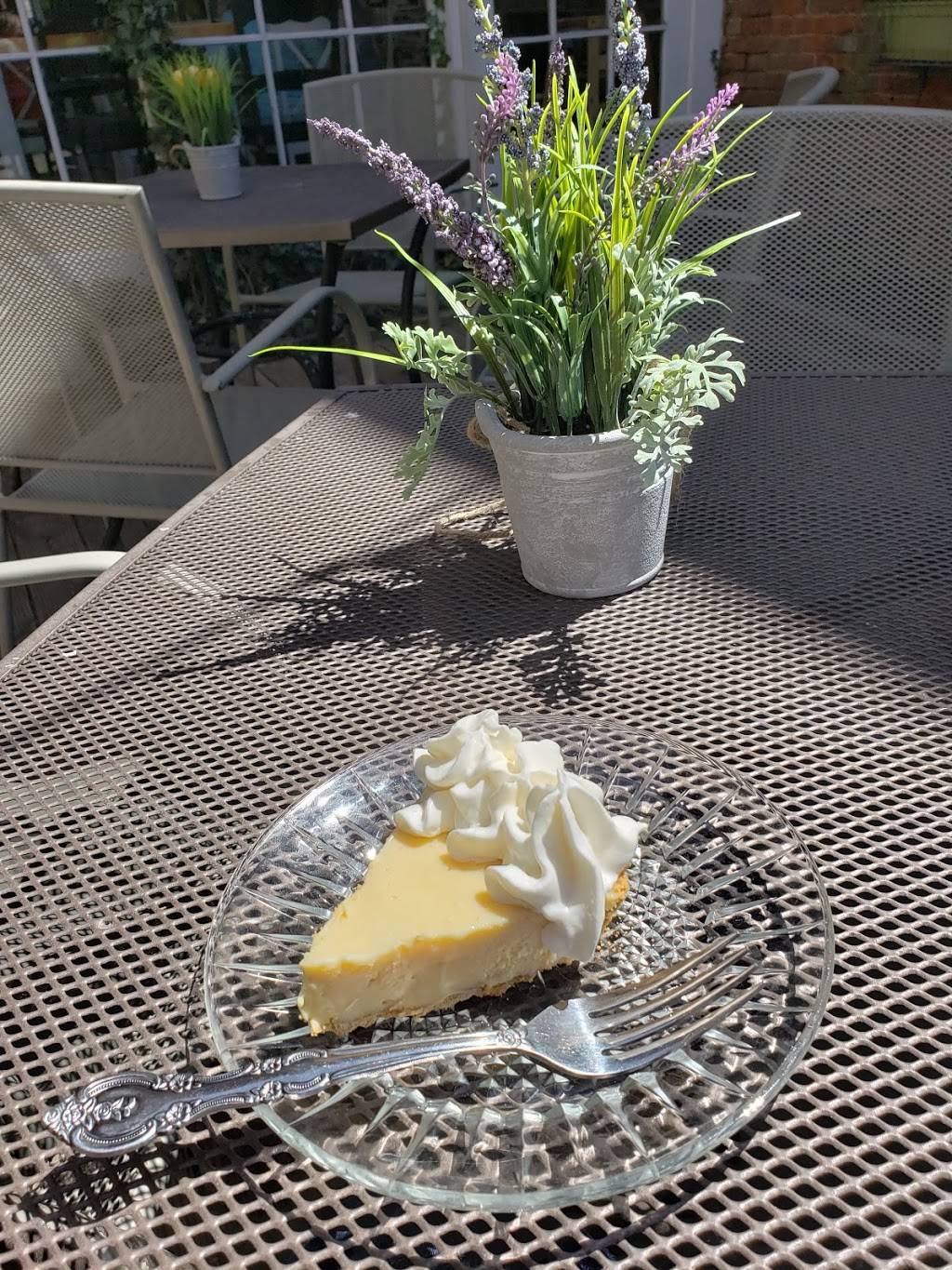 State Street Market | restaurant | 208 State St, Alton, IL 62002, USA | 6184628800 OR +1 618-462-8800