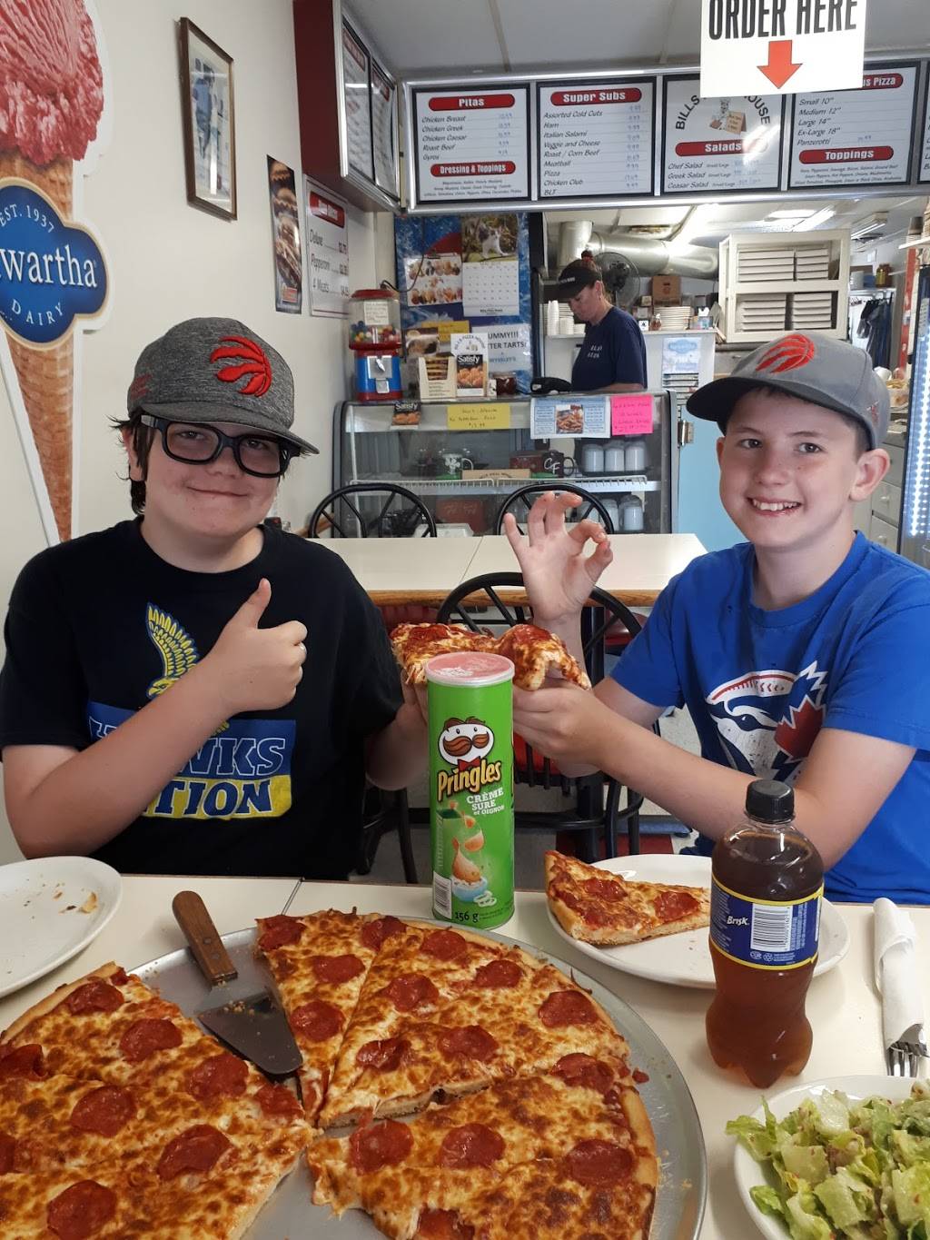 Bills Pizza House | restaurant | 3 King St E, Omemee, ON K0L 2W0, Canada | 7057997676 OR +1 705-799-7676