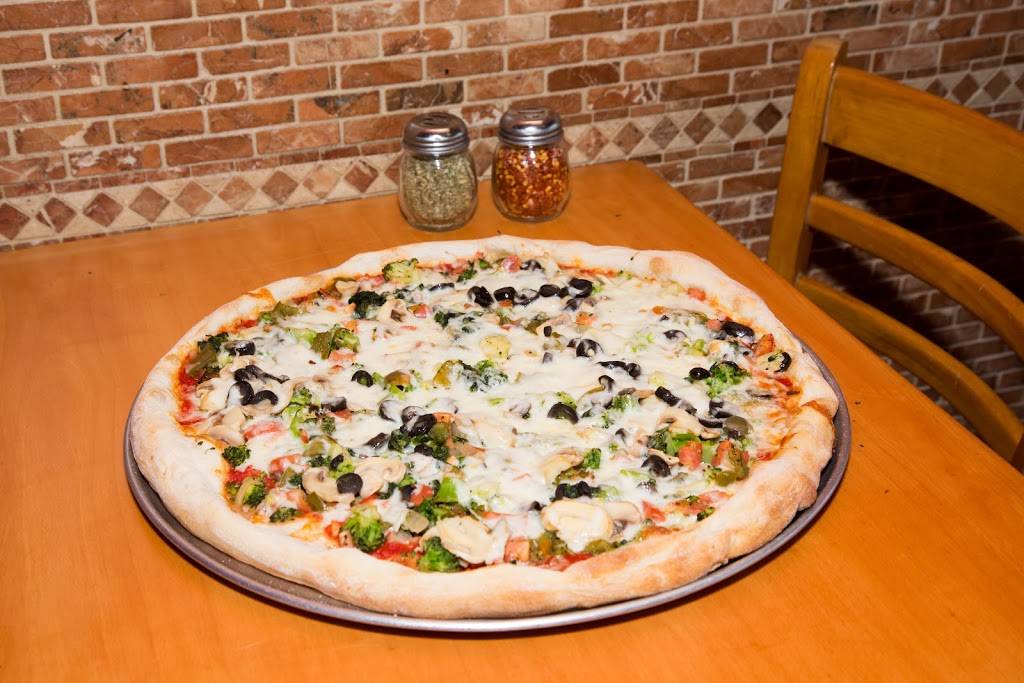 Mama Rosarias Pizza & Restaurant | restaurant | 2146 Forest Ave, Staten Island, NY 10303, USA | 7188150557 OR +1 718-815-0557