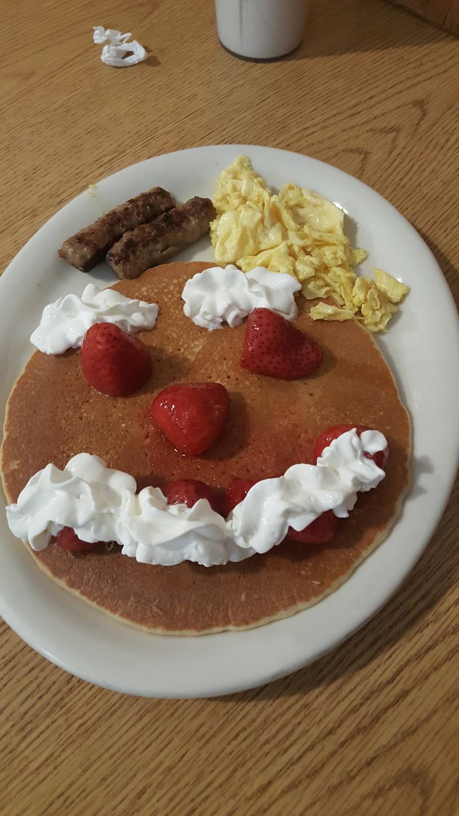 Zekes Eatin Place | meal takeaway | 1855 E 4th St, Ontario, CA 91764, USA | 9099842900 OR +1 909-984-2900