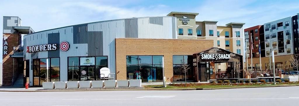 Smoke Shack at the Mayfair Collection | restaurant | 11340 N W Burleigh St, Wauwatosa, WI 53226, USA | 4144311119 OR +1 414-431-1119