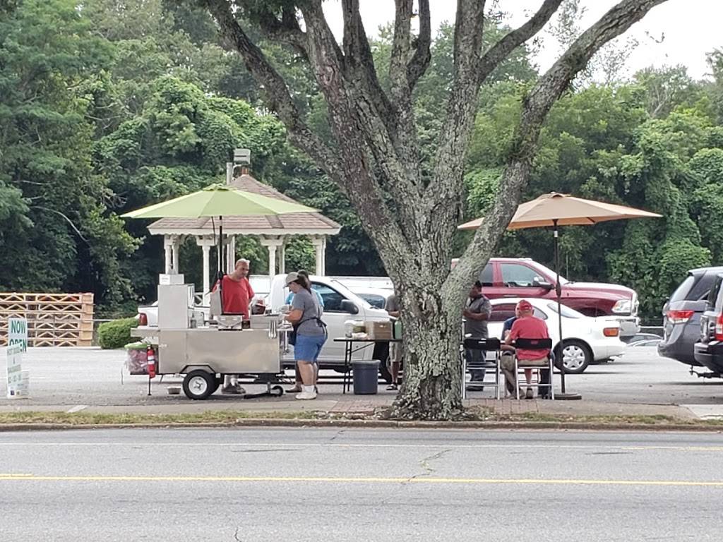 Break Out The Buns | restaurant | 269 US-221A Hwy, Forest City, NC 28043, USA | 8642709041 OR +1 864-270-9041