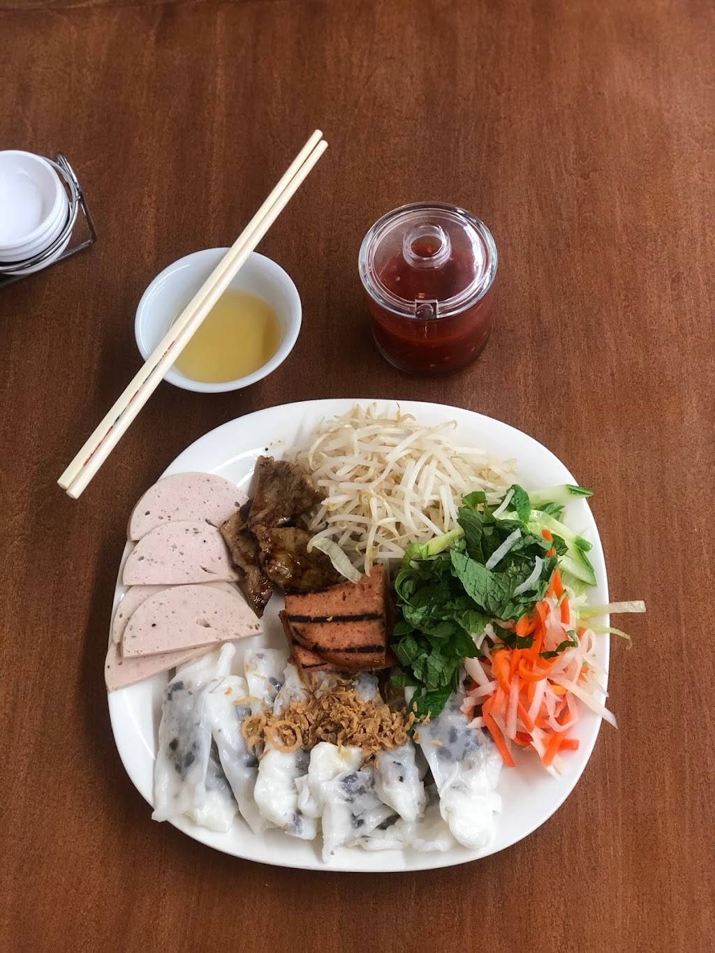 Pho Hamilton | restaurant | 115 Park St N, Hamilton, ON L8R 2N2, Canada | 2893896668 OR +1 289-389-6668