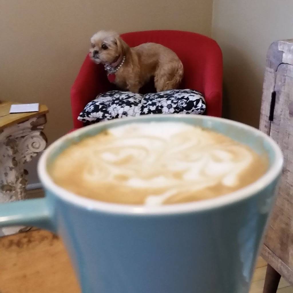 5th and Jefferson Coffee House | cafe | 232 N 5th Ave, Sturgeon Bay, WI 54235, USA | 9207461719 OR +1 920-746-1719