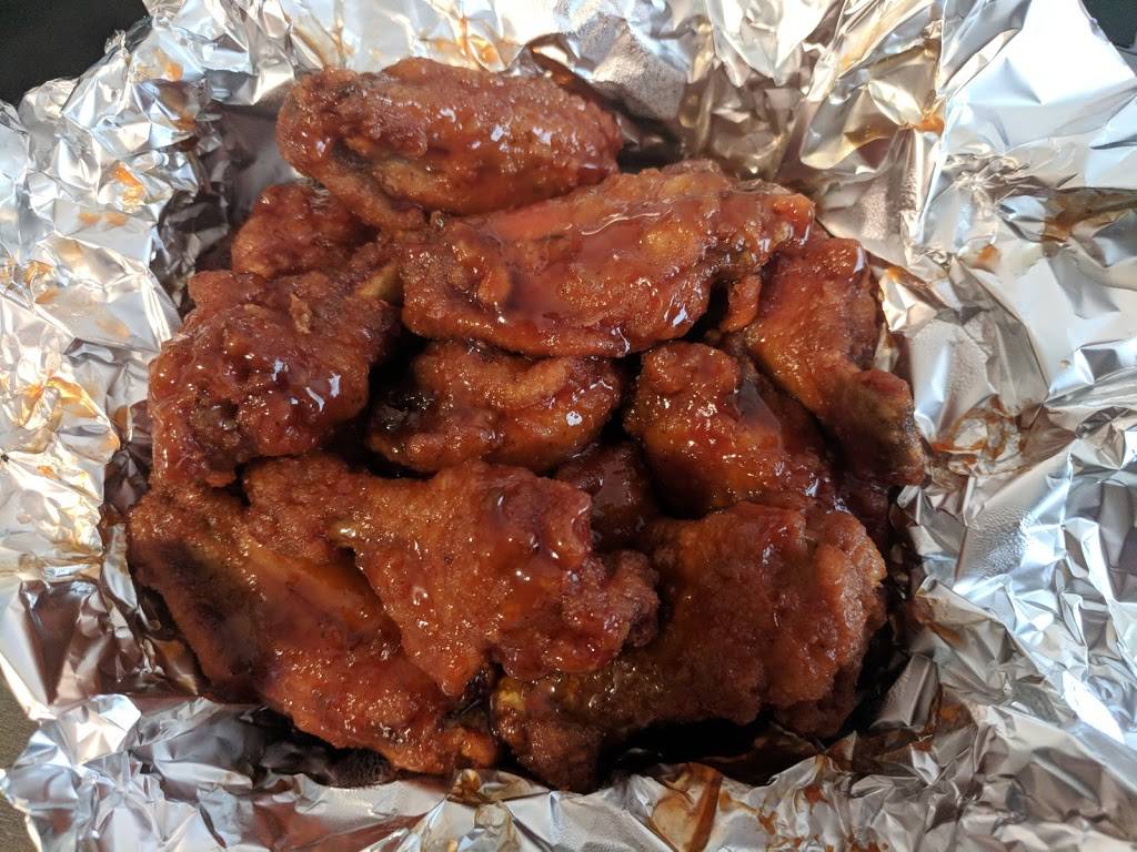 Double Double Pizza | restaurant | 347 Erb St W, Waterloo, ON N2L 1W4, Canada | 5199547666 OR +1 519-954-7666