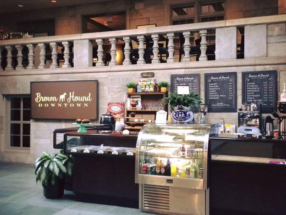 Brown Hound Downtown | restaurant | 500 University Ave, Rochester, NY 14607, USA | 5855069725 OR +1 585-506-9725