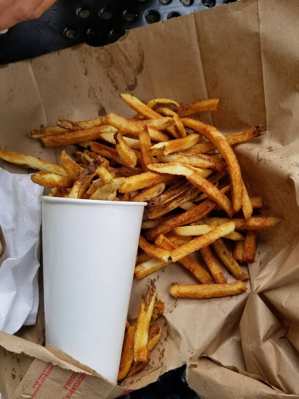 Five Guys | meal takeaway | 571 Linton Blvd, Delray Beach, FL 33444, USA | 5612663162 OR +1 561-266-3162