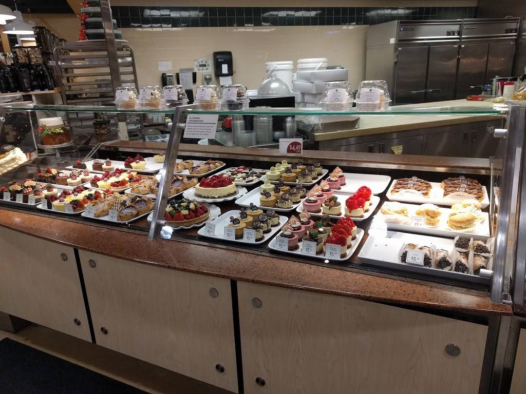 Lunds & Byerlys Plymouth | meal takeaway | 3455 Vicksburg Ln N, Plymouth, MN 55447, USA | 7632681624 OR +1 763-268-1624