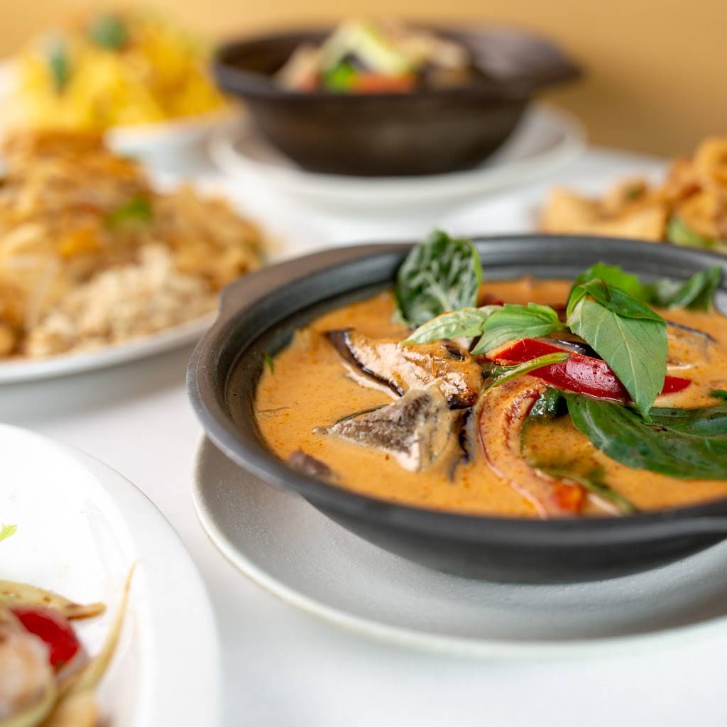 Thai Basil Richmond Hill | meal delivery | 1070 Major Mackenzie Dr E F103, Richmond Hill, ON L4S 1P3, Canada | 9057808788 OR +1 905-780-8788