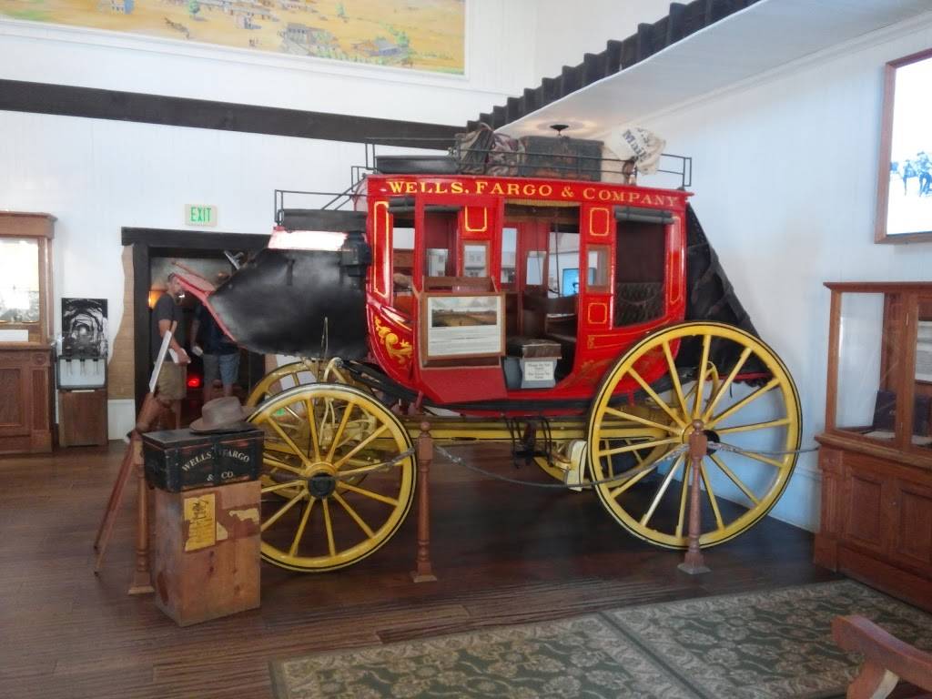 Harbor House Restaurant | restaurant | 831 W Harbor Dr, San Diego, CA 92101, USA | 6192321141 OR +1 619-232-1141