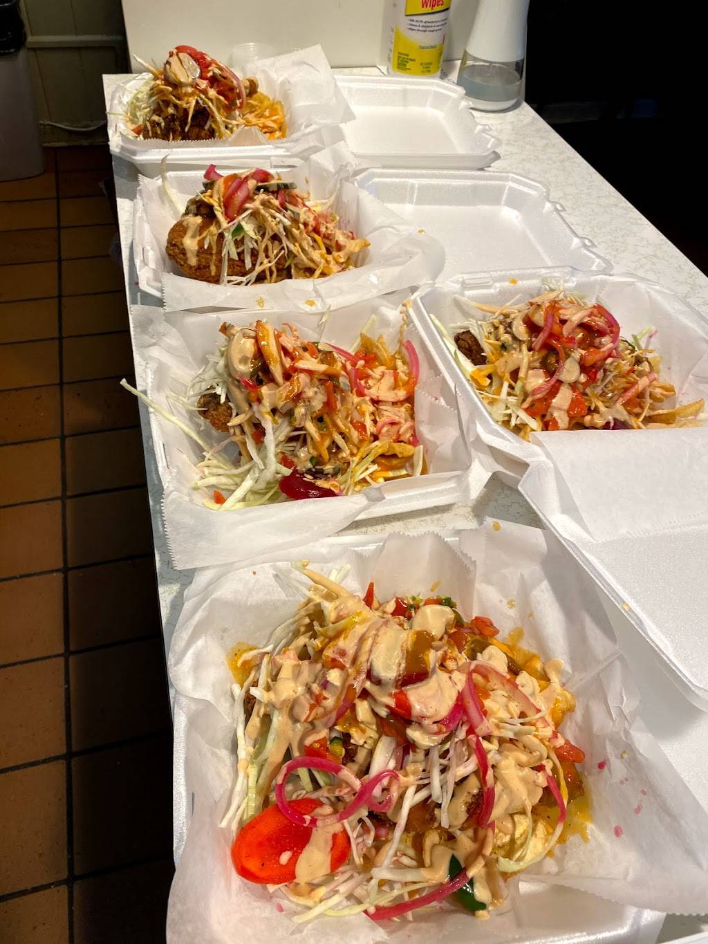 Liam Restaurant | restaurant | 5584 Versailles Rd, Lexington, KY 40510, USA | 5166424581 OR +1 516-642-4581