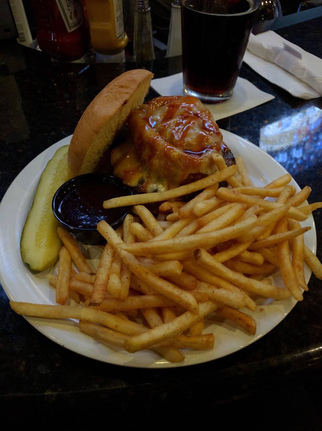 24 Seconds Bar and Grill | restaurant | 3071 Twelve Mile Rd, Berkley, MI 48072, USA | 2483360024 OR +1 248-336-0024