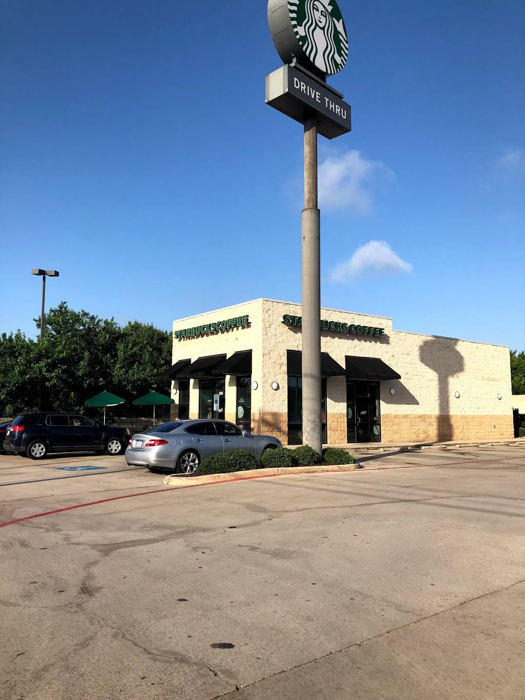 Starbucks | cafe | 6151 Denton Hwy, Haltom City, TX 76148, USA | 8172817076 OR +1 817-281-7076