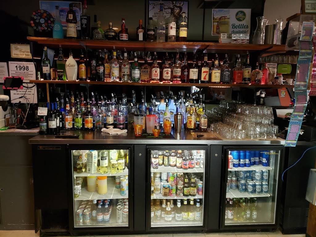 Val-Du-Lakes Bar & Grill | restaurant | 1511 N Wilson Rd, Mears, MI 49436, USA | 2318734901 OR +1 231-873-4901