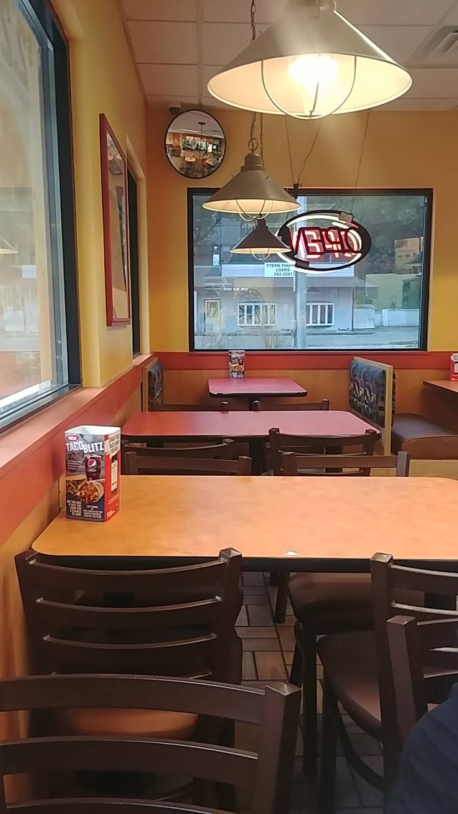 Taco Johns | restaurant | 2727 SW 9th St, Des Moines, IA 50315, USA | 5152828800 OR +1 515-282-8800