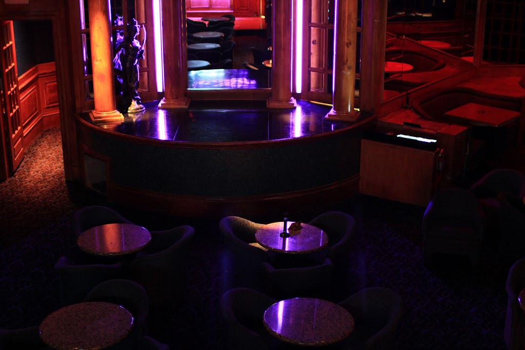 Club ONYX Houston | restaurant | 3113 Bering Dr, Houston, TX 77057, USA | 7137850444 OR +1 713-785-0444