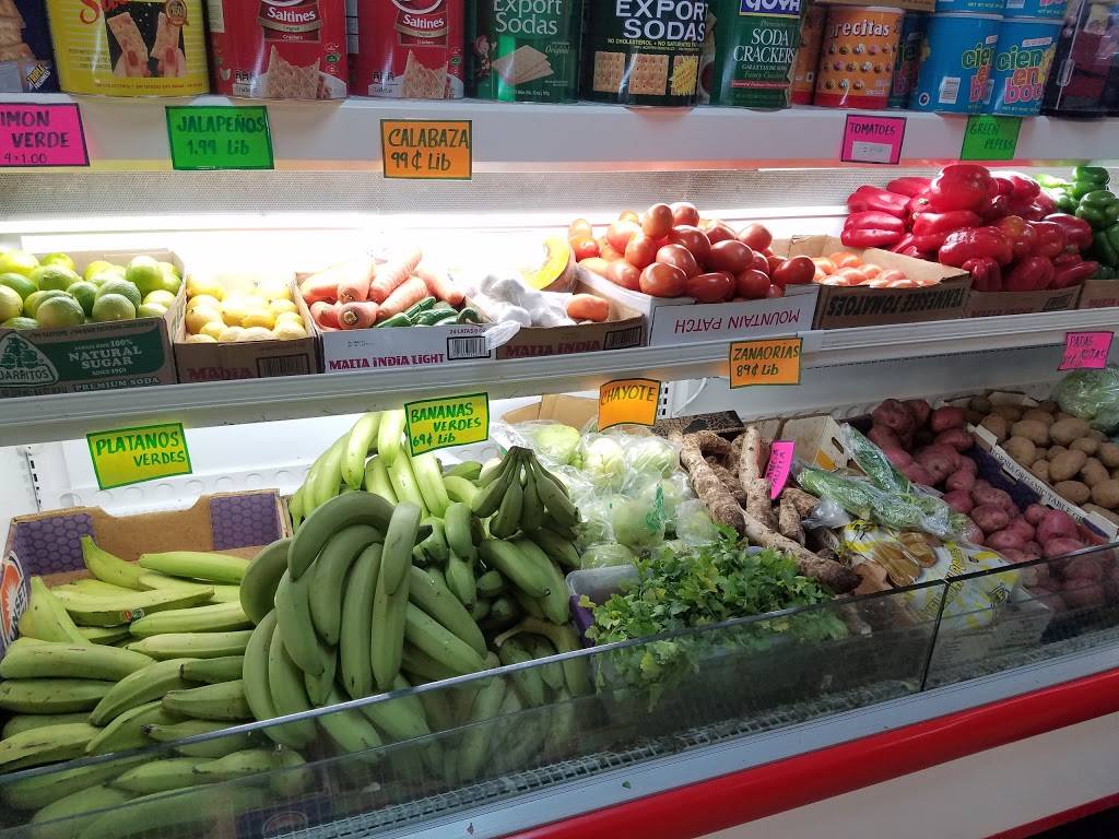 La Familia Latin Hot Food & Grocery | restaurant | 120 E Brandon Blvd, Brandon, FL 33511, USA | 8136610210 OR +1 813-661-0210