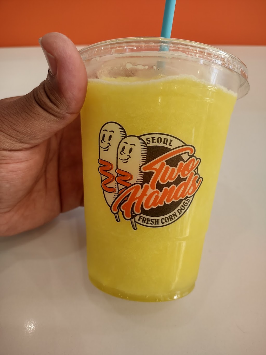 Two Hands Corn Dogs | restaurant | 3742 Fallon Rd, Dublin, CA 94568, USA | 9252488832 OR +1 925-248-8832