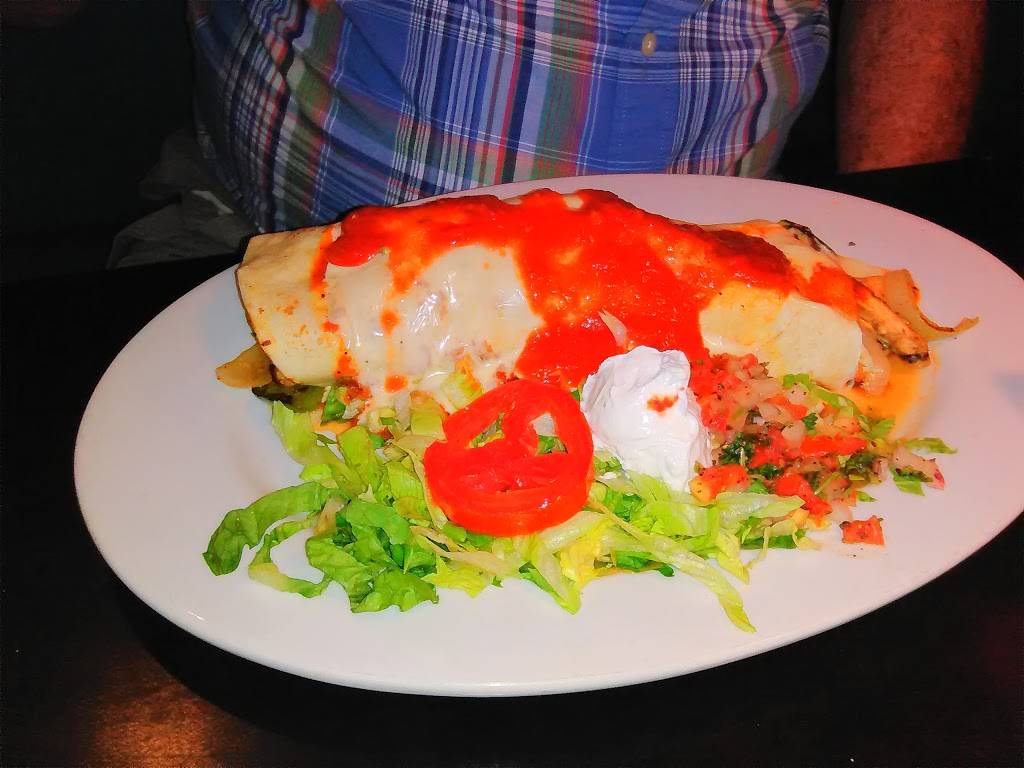 Rio Mexican Cuisine | restaurant | 300 E U.S. Hwy 19E Bypass, Burnsville, NC 28714, USA | 8286829110 OR +1 828-682-9110