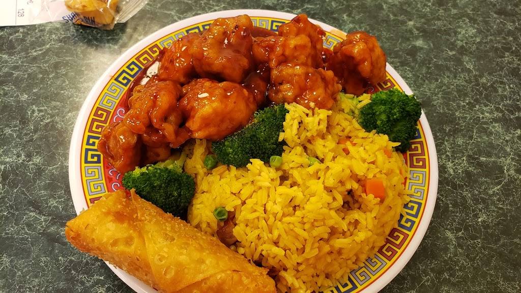 Asian Wok | restaurant | 2321 S Oneida St, Green Bay, WI 54304, USA | 9204988835 OR +1 920-498-8835