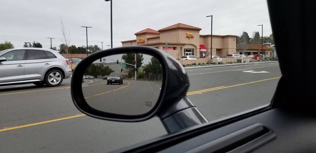 In-N-Out Burger | restaurant | 720 Admiral Callaghan Ln, Vallejo, CA 94591, USA | 8007861000 OR +1 800-786-1000