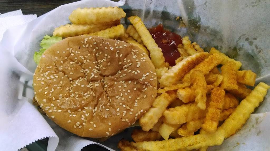 Dixie Wings | restaurant | 10630 Lee County Rd 240, Phenix City, AL 36870, USA | 3342970909 OR +1 334-297-0909