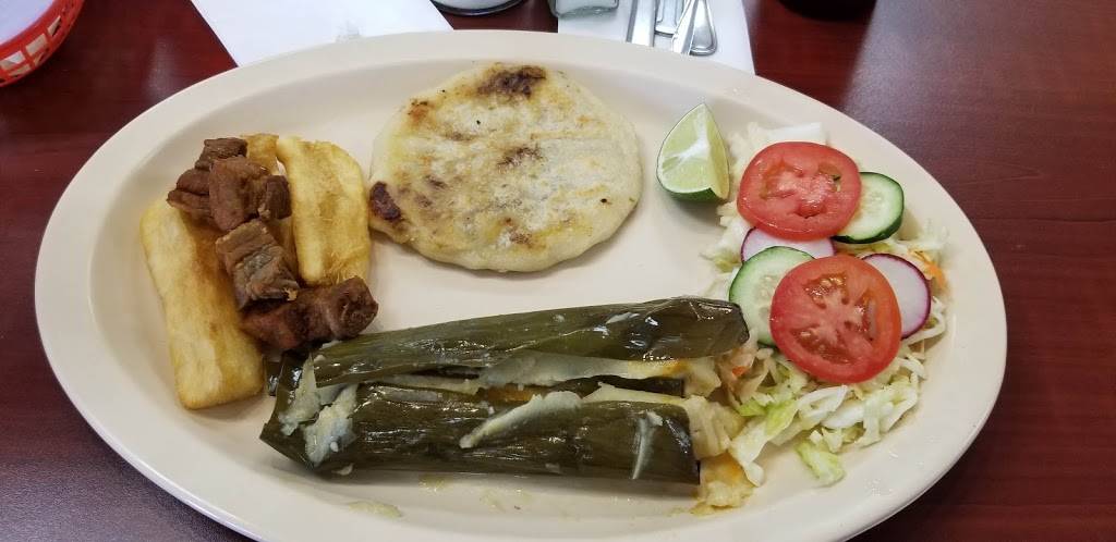 Loroccos Restaurant | restaurant | 1645 E Palmdale Blvd, Palmdale, CA 93550, USA | 6619475000 OR +1 661-947-5000