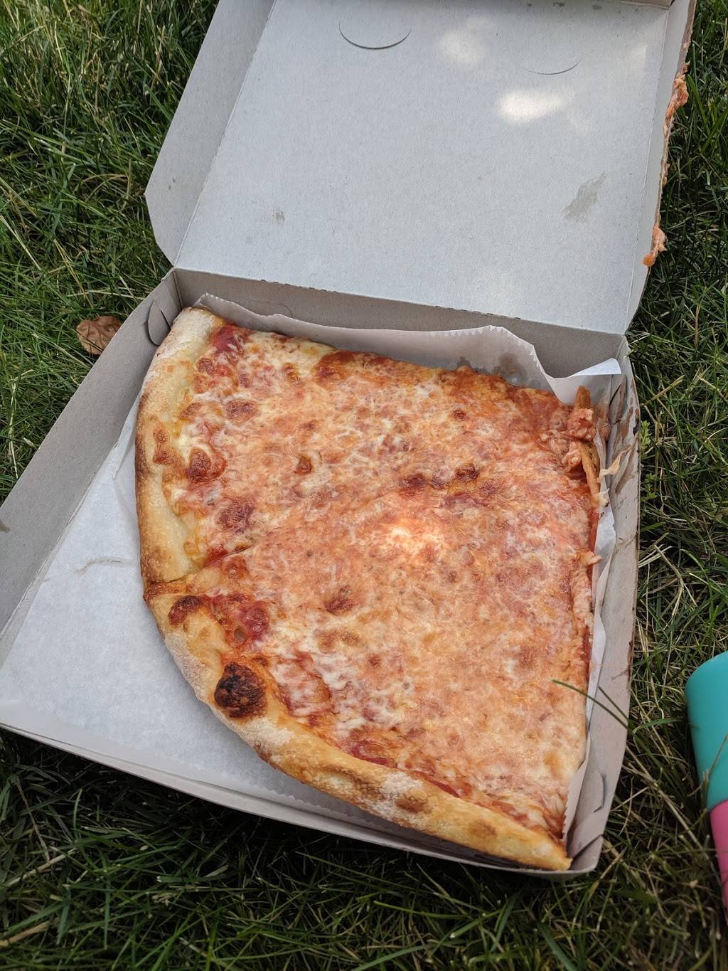 Fazios Pizza | restaurant | 4028 Penn Ave, Pittsburgh, PA 15224, USA | 4122515312 OR +1 412-251-5312