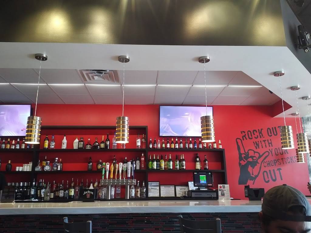 Rock n Roll Sushi | restaurant | 20071 Interstate 45 N, Spring, TX 77388, USA | 3462687050 OR +1 346-268-7050