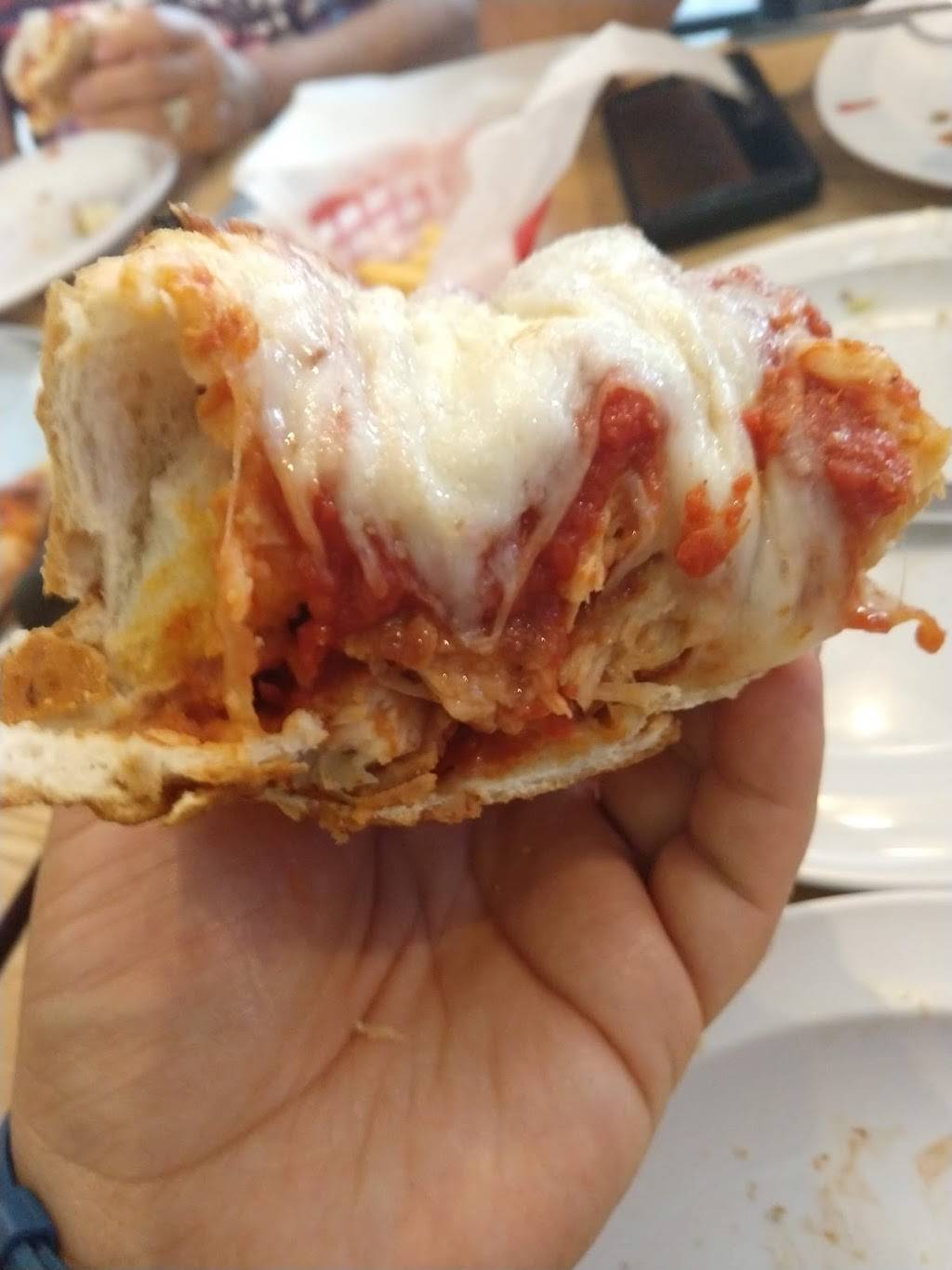 Teddys Pizza & Subs | restaurant | 9 E Federal St, Middleburg, VA 20117, USA | 5406878880 OR +1 540-687-8880