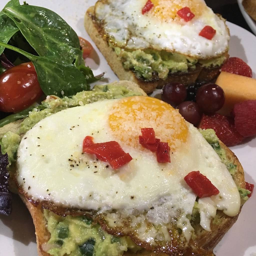 The Chicago Teachers Lounge & Eatery | restaurant | 2525 W Division St, Chicago, IL 60622, USA | 7733668700 OR +1 773-366-8700