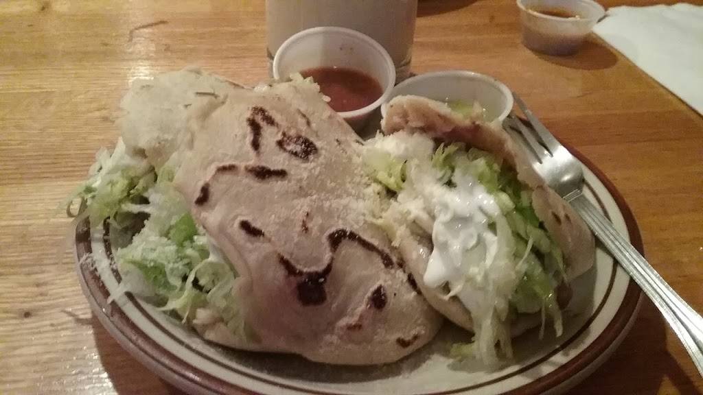 Mi Tapatia | restaurant | 4818 Williamson Rd, Roanoke, VA 24012, USA | 5405610880 OR +1 540-561-0880