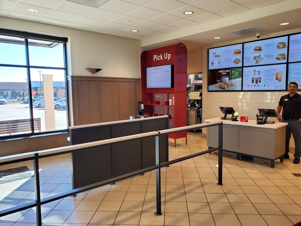 Chick-fil-A | restaurant | 885 Cibolo Valley Dr, Cibolo, TX 78108, USA | 2103002700 OR +1 210-300-2700