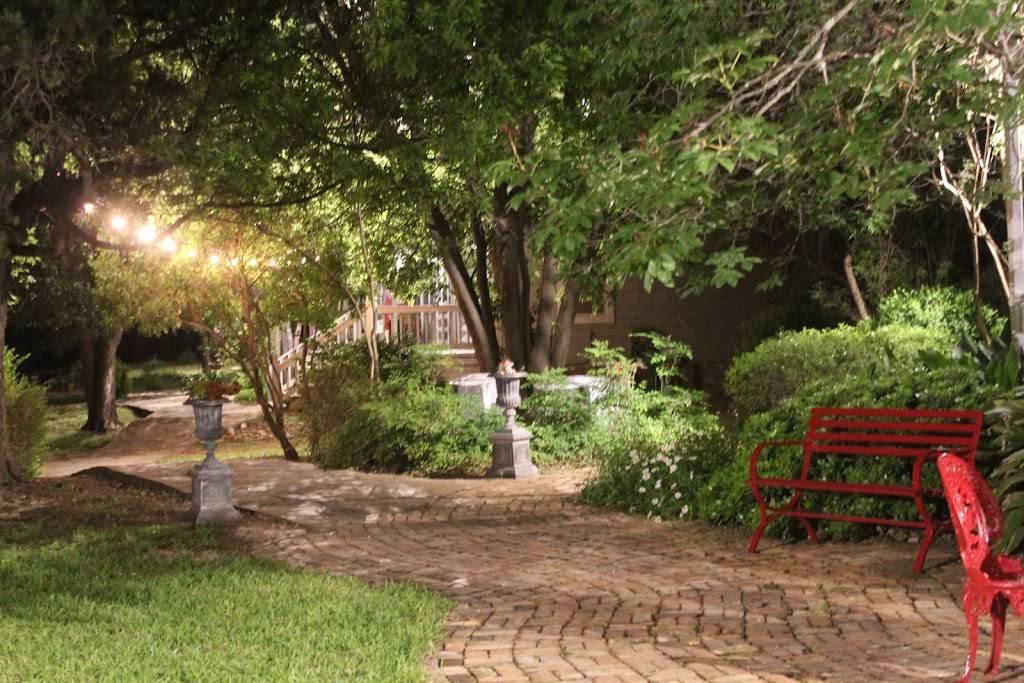 The Antlers Inn | cafe | 1001 King Ct, Kingsland, TX 78639, USA | 3253884411 OR +1 325-388-4411