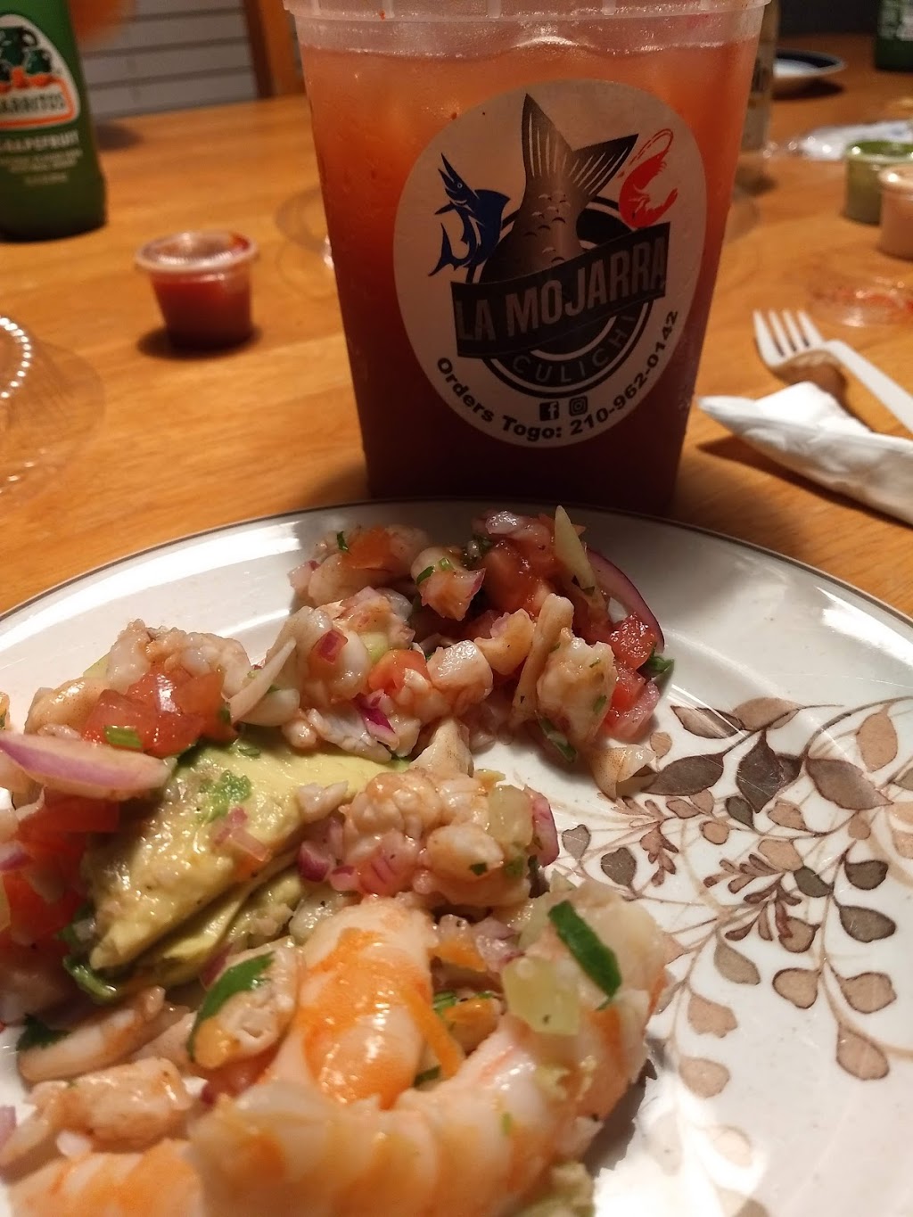 La Mojarra Culichi | restaurant | 7337 W US Hwy 90, San Antonio, TX 78227, USA | 2109620142 OR +1 210-962-0142