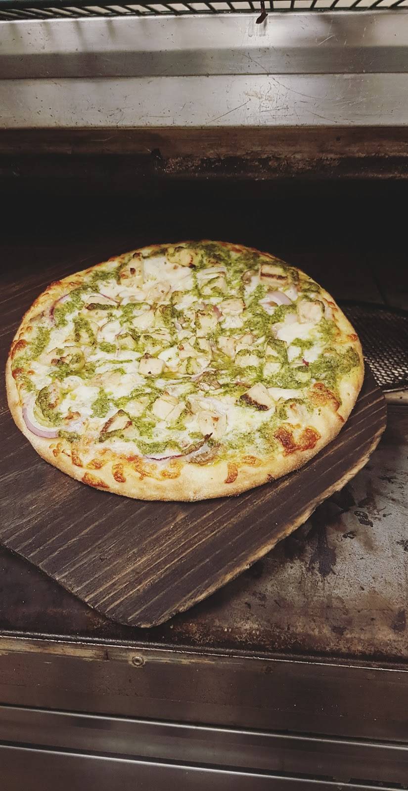 Mun-cheeze Pizza & Grill | restaurant | 1259 Jefferson Street Wing B, Oakland, CA 94612, USA | 5108355555 OR +1 510-835-5555