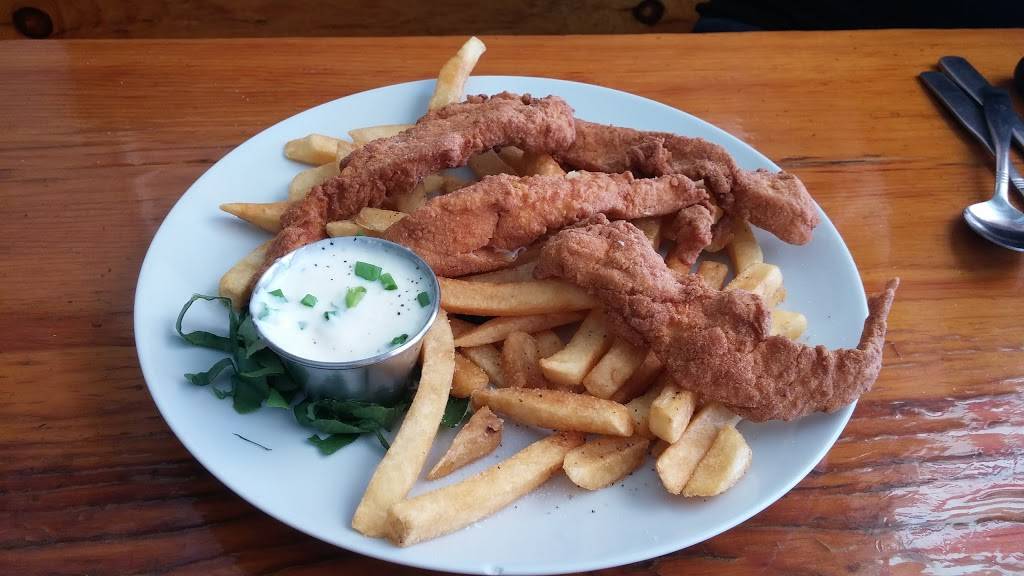 Waves Restaurant | restaurant | 43 Commercial St, Boothbay Harbor, ME 04538, USA | 2073156021 OR +1 207-315-6021