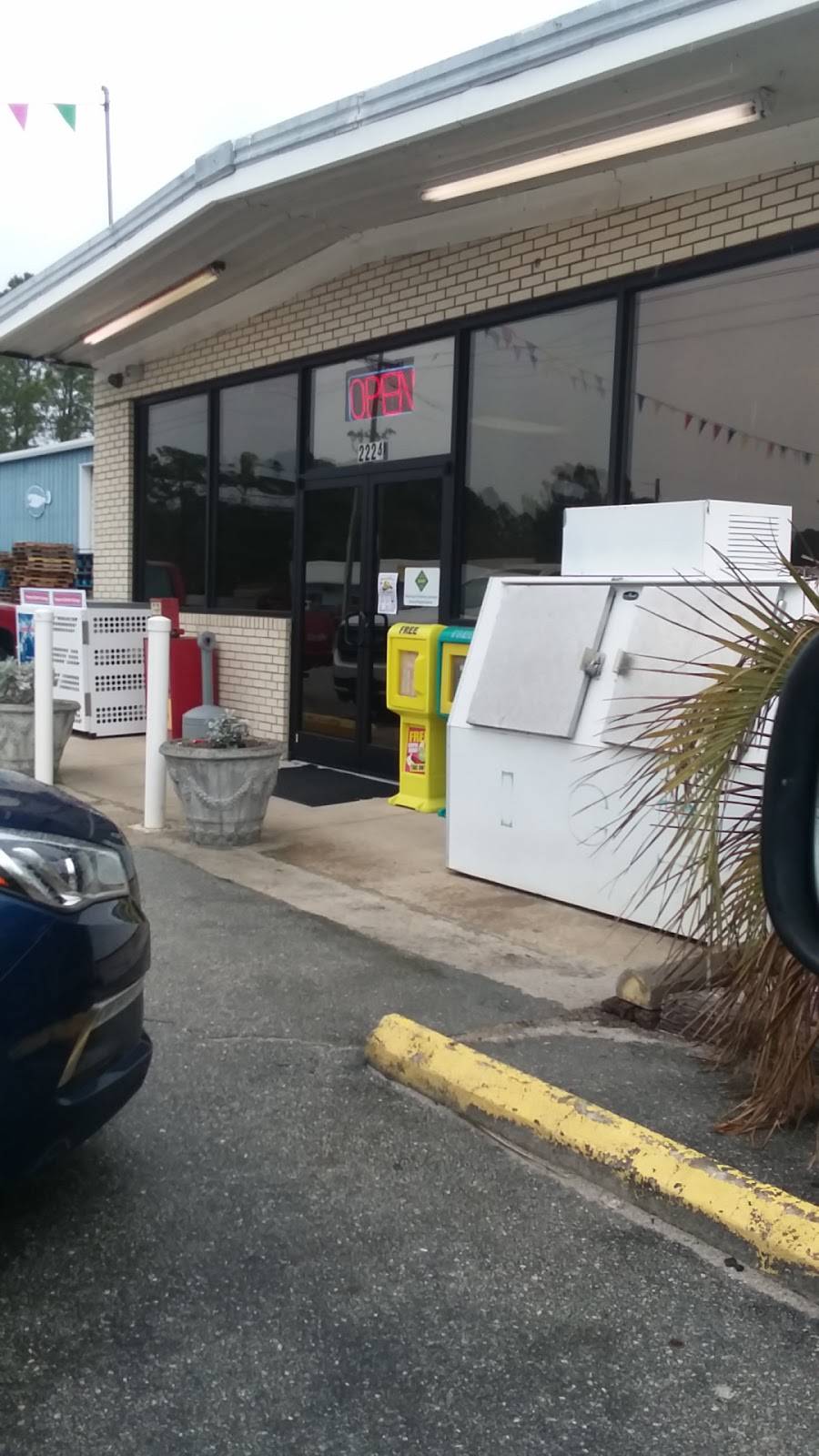 Holden Beach Seafood | restaurant | 2224 Holden Beach Rd SW, Holden Beach, NC 28462, USA | 9108426276 OR +1 910-842-6276